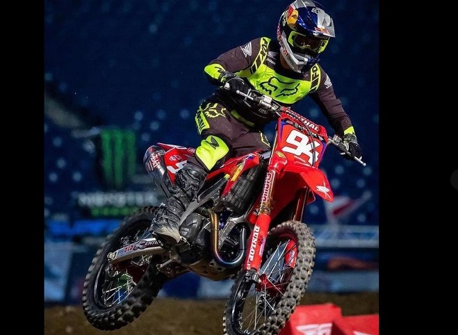 1 J Roczen 2 2